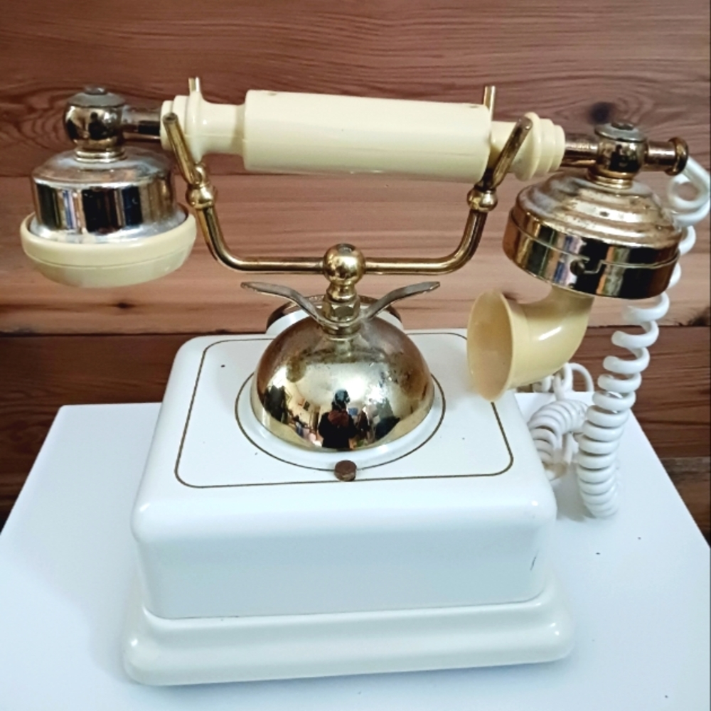 FINAL leavinVICTORIAN FRENCH STYLE ROTARY DESK PHONE Mona Lisa Center metal base - Picture 4 of 12